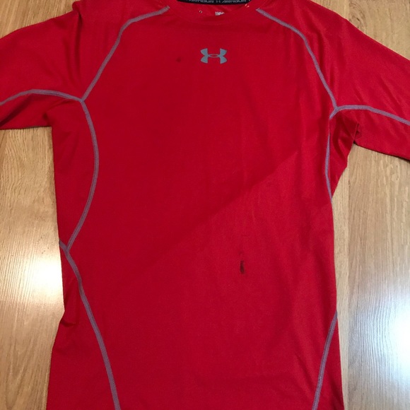 Under Armour compression red shirt - Picture 1 of 3